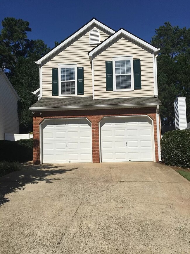 AVAILABLE FOR JUNE 1ST MOVE IN! - AVAILABLE FOR JUNE 1ST MOVE IN! House