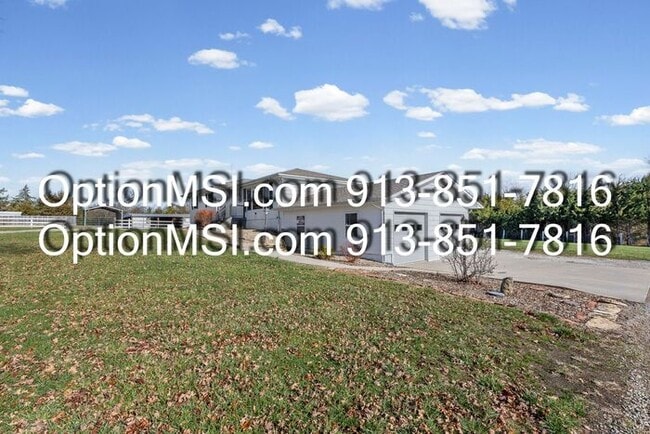 Photo - Country Charm Just Minutes From Lawrence!