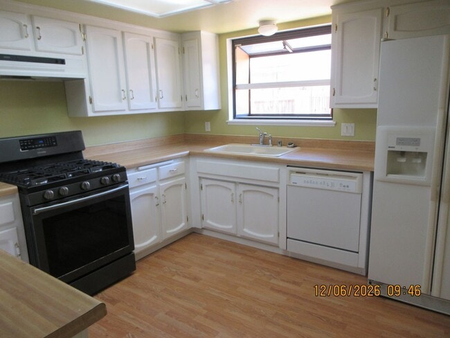 Photo - Beautiful and Spacious 4bd 2ba