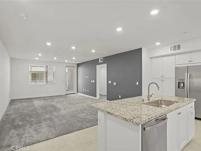 Comfortable Living in a Desirable Area
