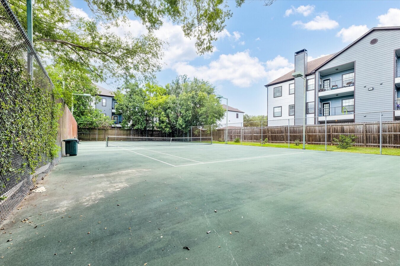 Photo - 10811 Richmond Ave. Unidad 101