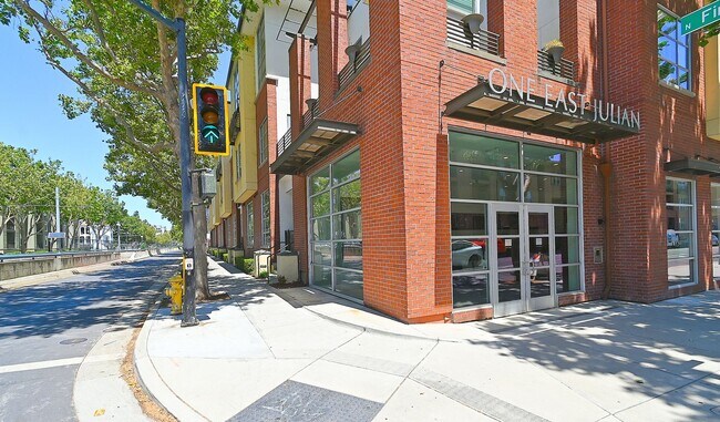 1 E Julian St Unit 209