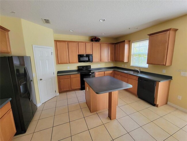 Photo - 9722 Moss Rose Way