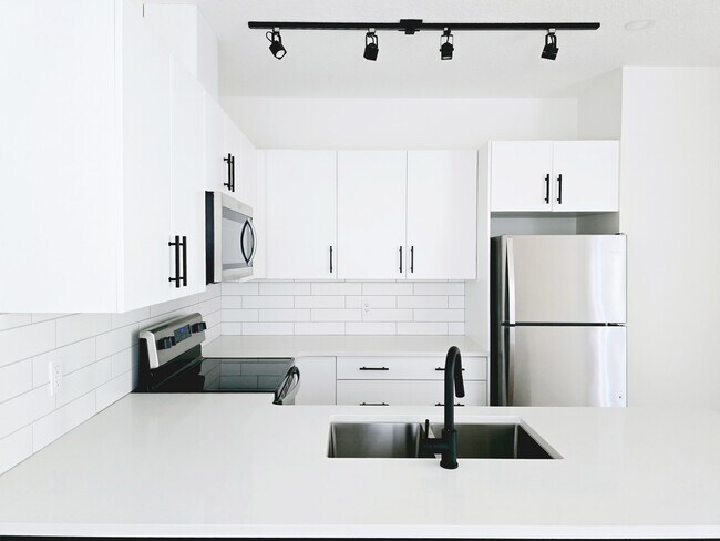 Photo - 9209-9117 117 Ave NW Unit 9209 MAIN