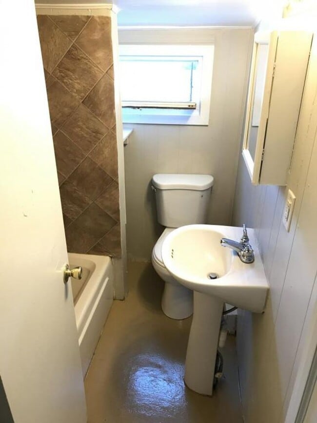 Photo - 17 E Louther St Unit 3