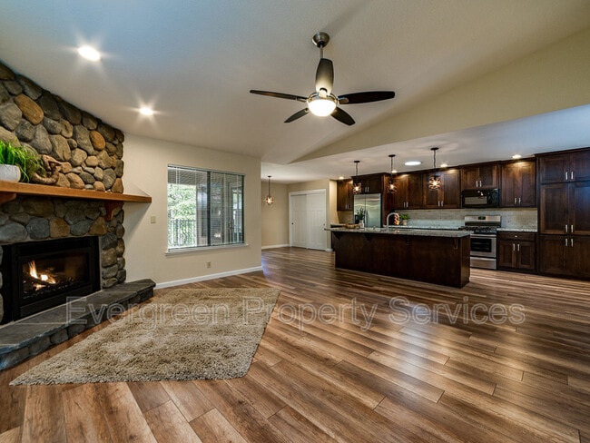 Photo - 2749 Sandhurst Dr