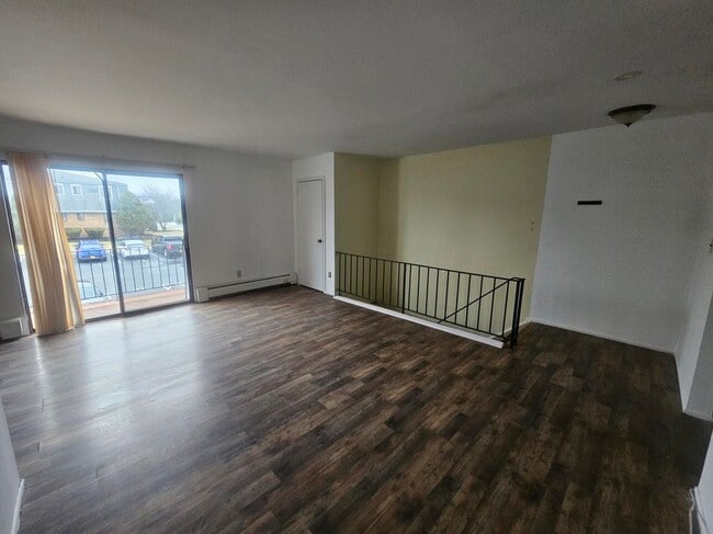 Photo - 4 Fortune Rd W