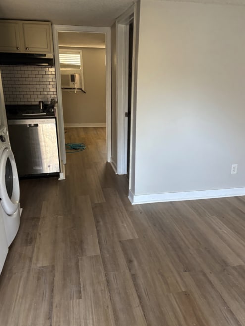 Photo - Charming 1-Bedroom Retreat in Vibrant Nashville – Cozy 720 Sq Ft Haven with Garage Access!