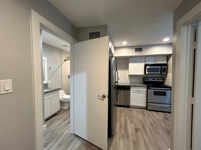 Photo - 2807 Beauchamp St Unidad 14