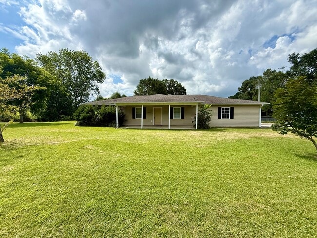 Building Photo - 1571 Hambrick Dr