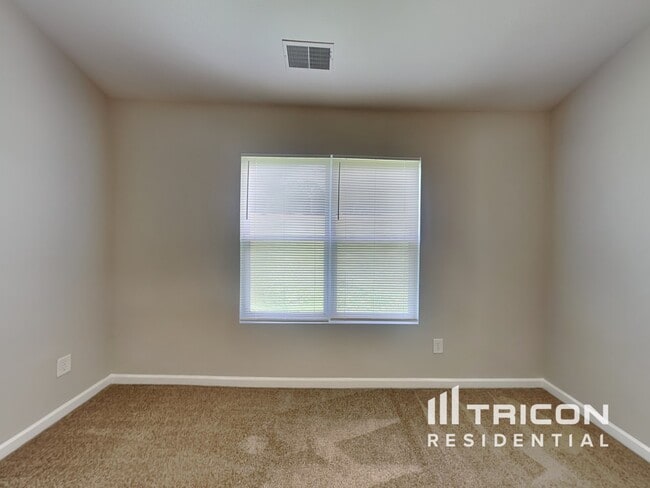 Photo - 7120 Winding Cedar Tr