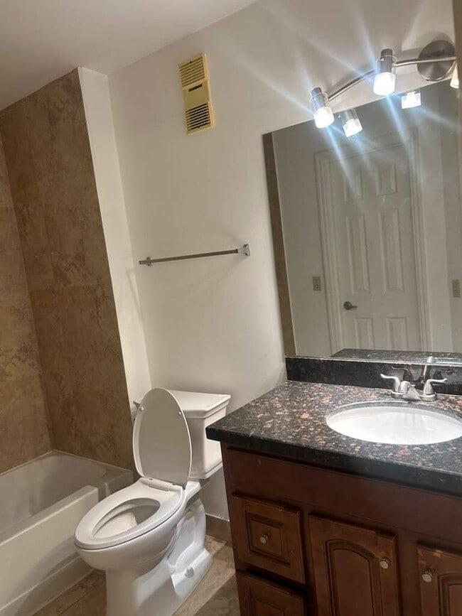Photo - 3370 Pinewalk Dr N Unit 1217