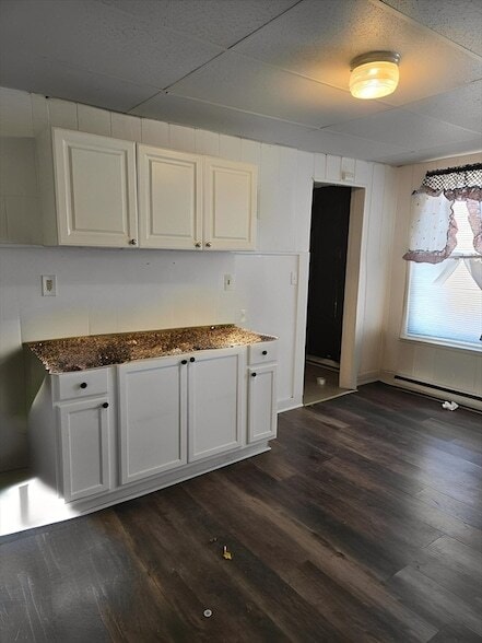 Building Photo - 771 Dwight St Unit 3R