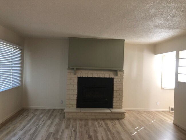 Photo - 813 E Meade St