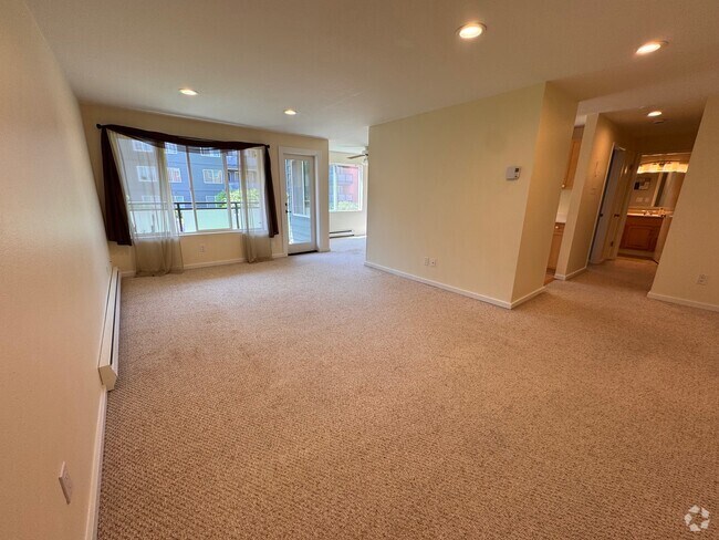 Building Photo - 7001 Sand Point Way NE Rental