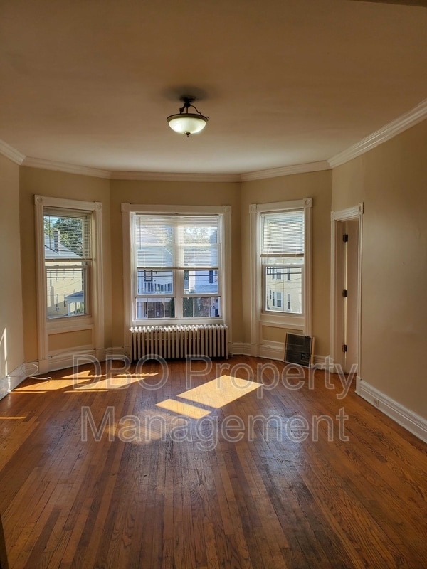 Photo - 273 Western Ave