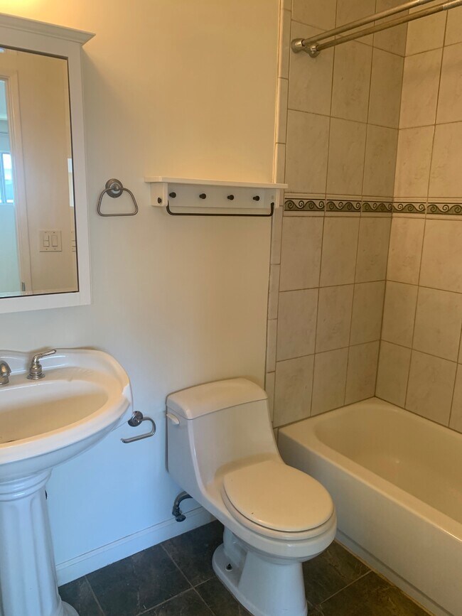 Photo - 20134 Leadwell St Unit 302