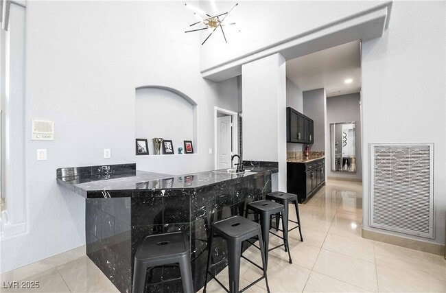 Photo - 1400 Castle Crest Dr
