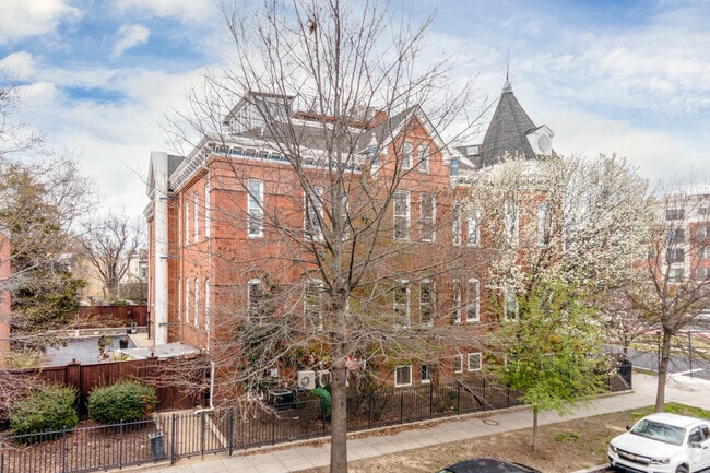 Photo - Pierce School Lofts
