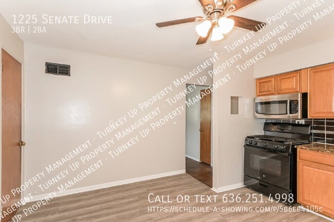 Photo - 1225 Senate Dr
