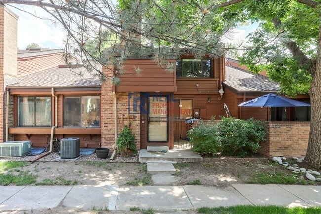 Building Photo - 2685 S Dayton Way