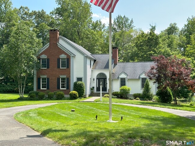Building Photo - 11 Van Campen Ln
