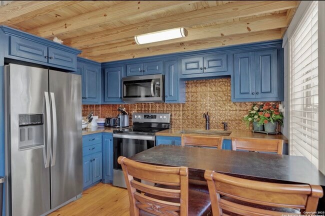 Photo - 209 W Park St