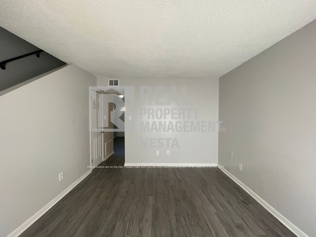 Photo - 131 Wall St Unidad 106