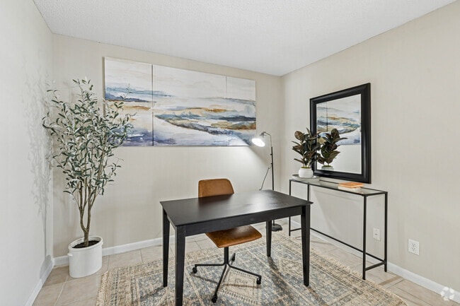2BR, 1.5BA - 1,200SF - Office