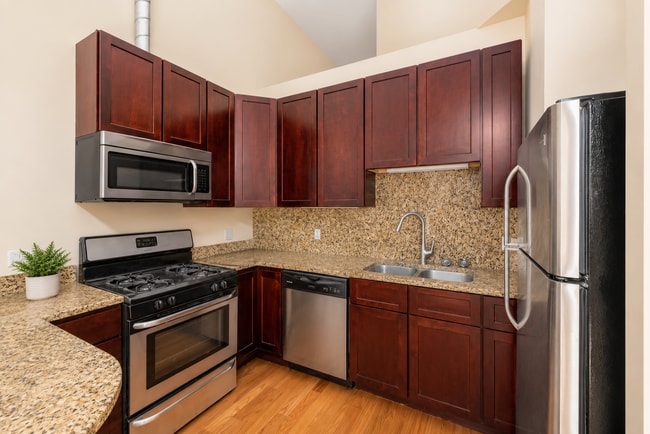 Photo - 2415 W 24th St Unit 3
