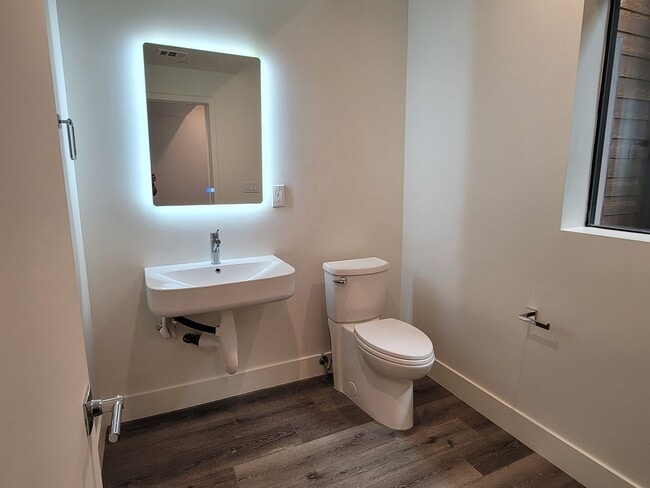 Photo - 862 Moraga Dr Unit 205