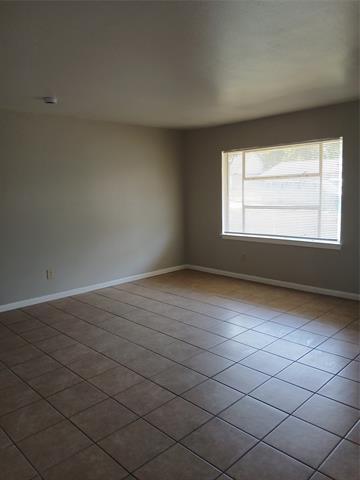 Photo - 635 Highfall Dr