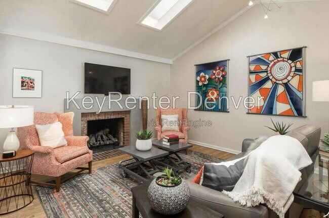 Photo - 1070 S Elmira St