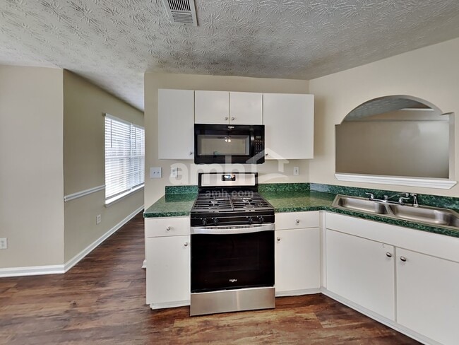 Photo - 602 Thrasher Ct