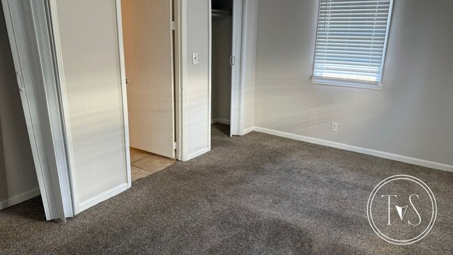 Photo - WINTER MOVE-IN SPECIAL: $750 OFF 1st MONTH'S RENT!**