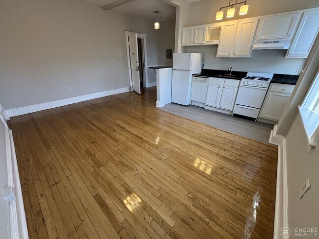 Photo - 1185 Commonwealth Ave Unidad 15