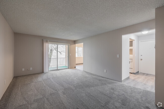 2BR, 1BA - 818SF - Living Room