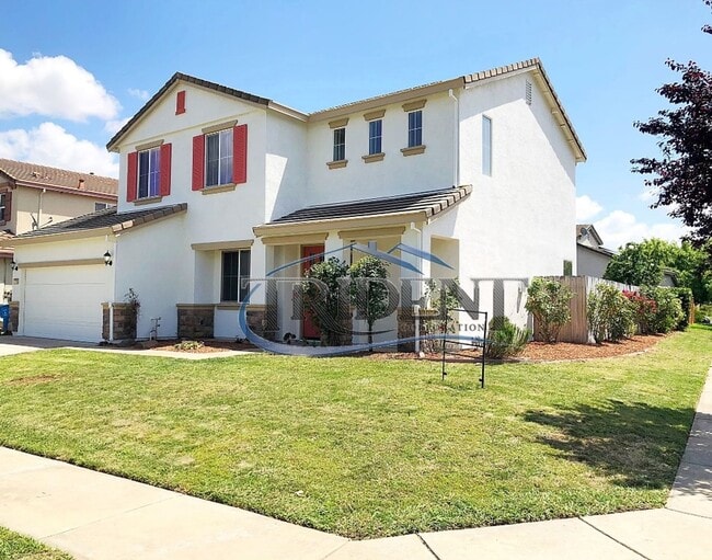 Photo - 4 bedroom, 2 ½ bath SOLAR home
