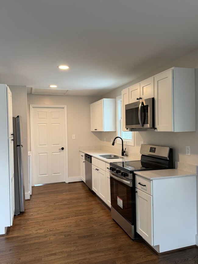 Photo - 2 Bed 1 Bath home with large backyard