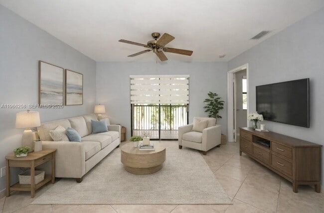 Building Photo - 10537 NW 11th St Unit 202