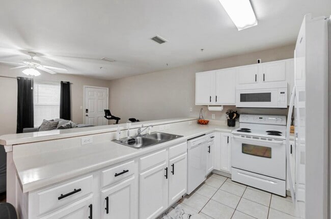 Photo - 17 Shell Ave SE Unit C1