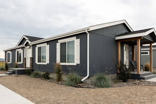 Building Photo - 188 Walleye Rd