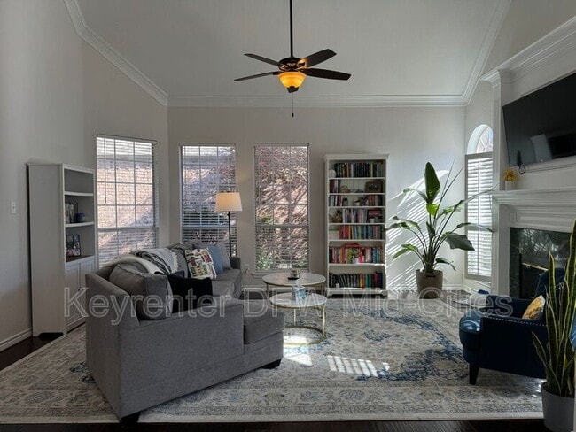 Photo - 6213 Park Meadow Ln