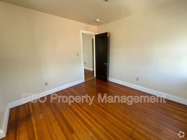 Building Photo - 192 Lark St Rental