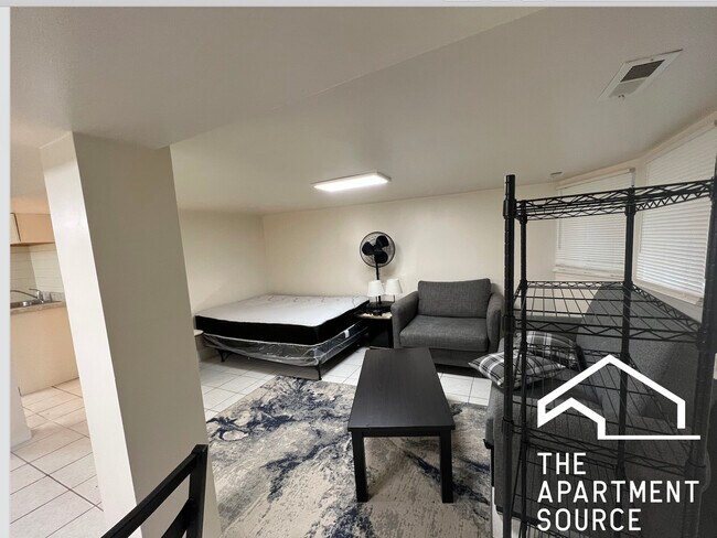 Photo - 4354 W Roscoe St Unidad G