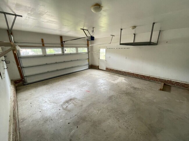 Photo - Elegant 4 Bedroom Home in Heart of Cary