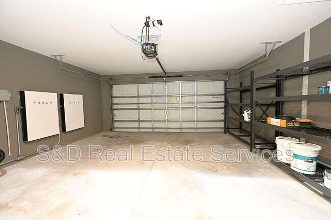 Photo - 1563 Swan Lake Cir