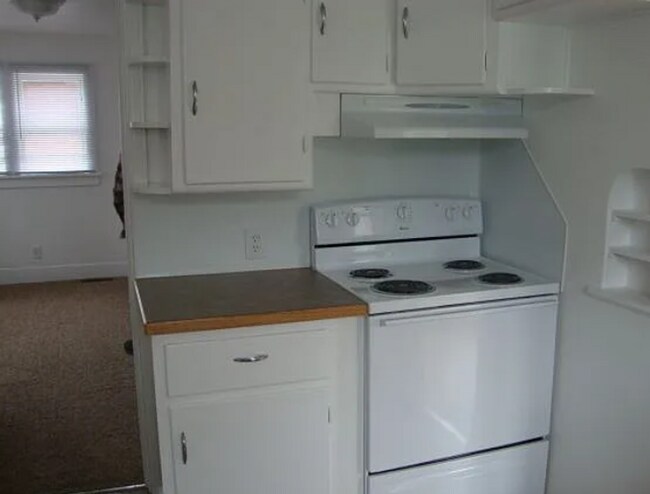 Photo - Live With Your Crew – 6 Bed Student Rental Near UNC!