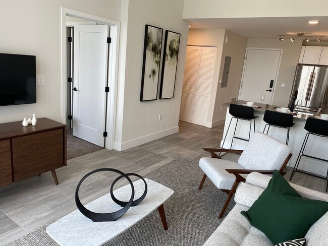 Avery Dania Pointe Apartments