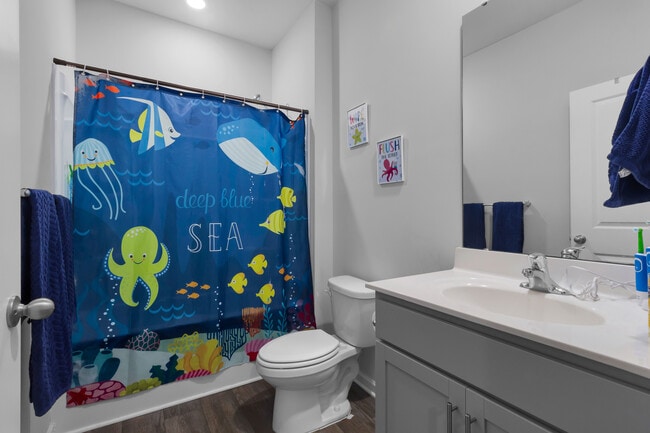 Photo - 402 Isabelle St